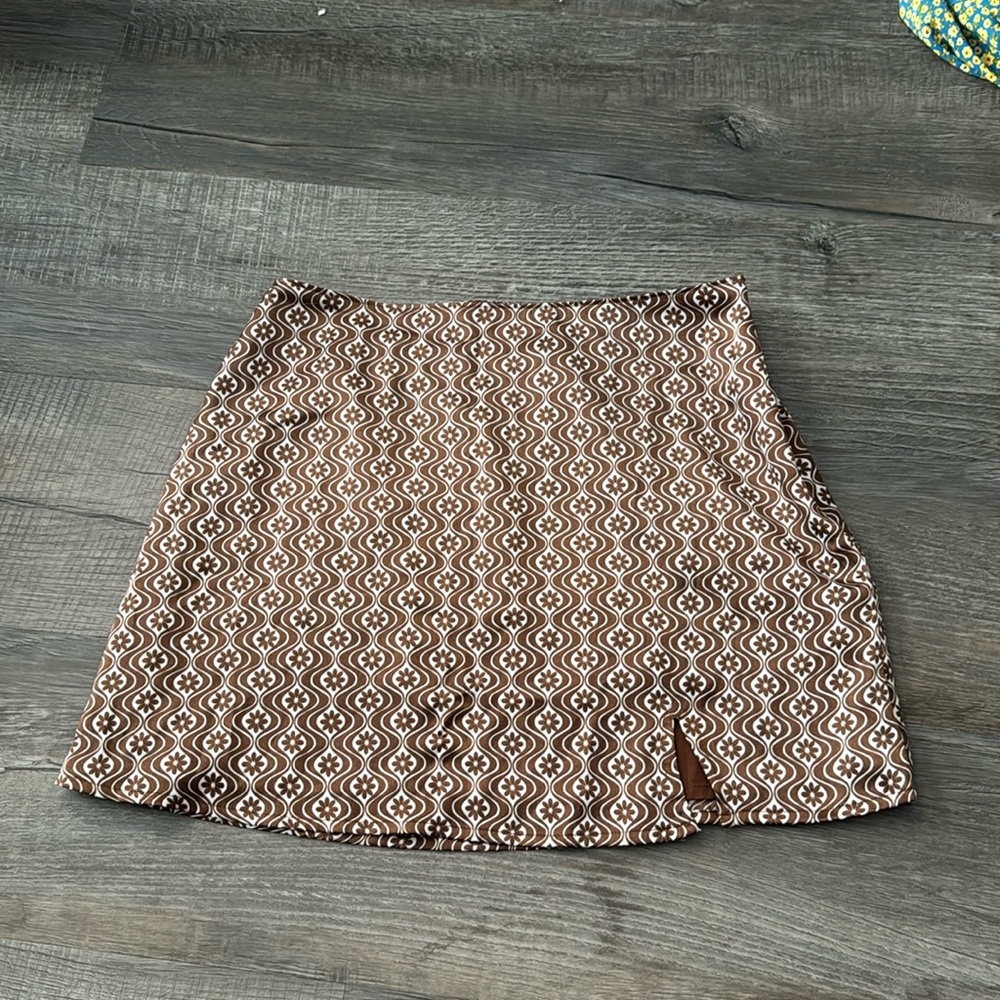 Hollister brown mini skirt